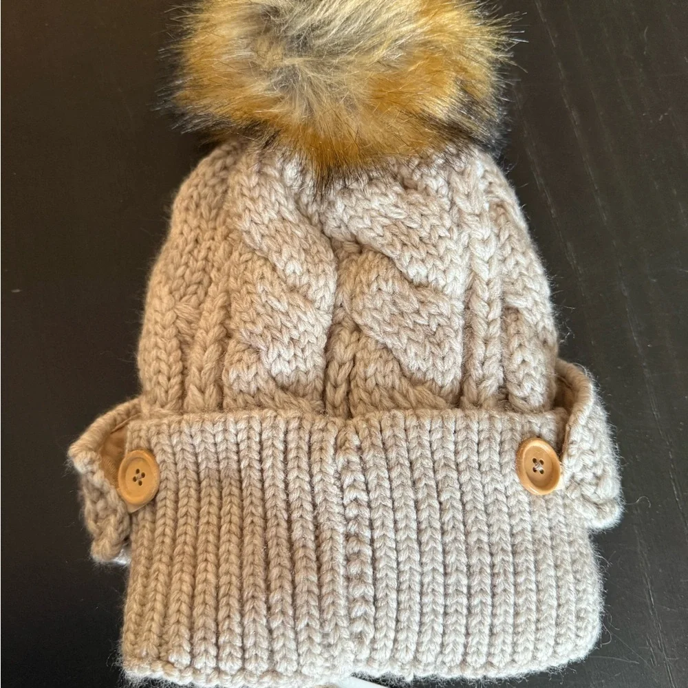 NWT Cozy Cream Knit Beanie and Face Cover Set